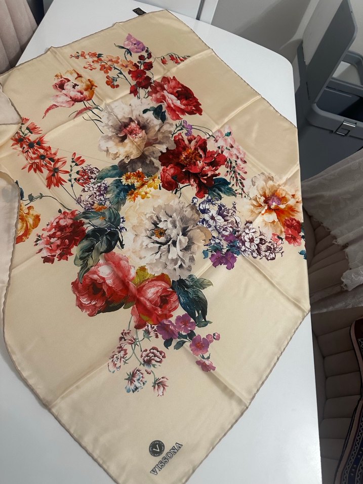 Çiçek Desenli Çok Renkli İpek Kadın eşarp - Görsel 4