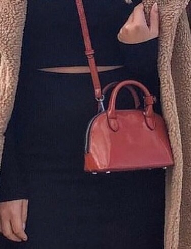 Zara orijinal kırmızı çanta - Görsel 2