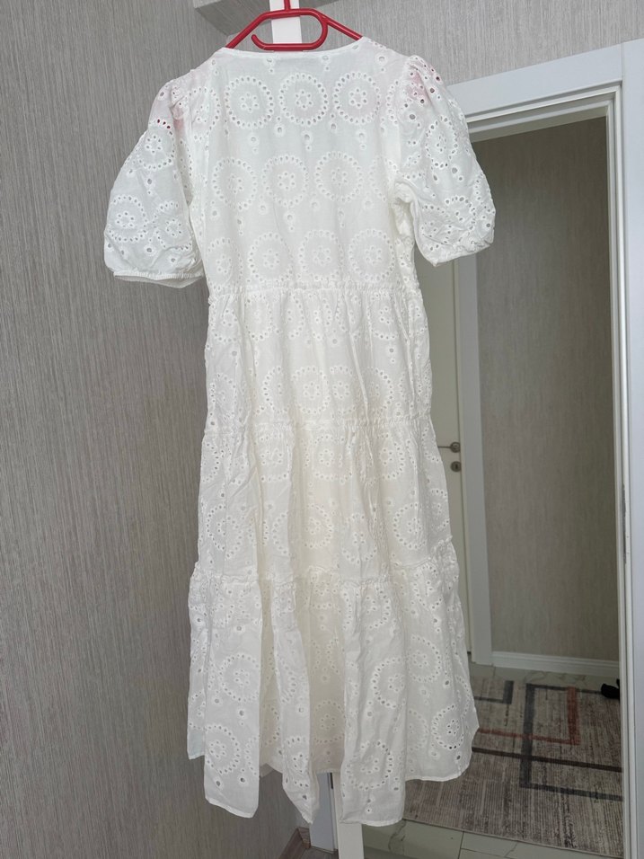 Dantel Detaylı Beyaz Uzun Bohem Elbise - Görsel 3