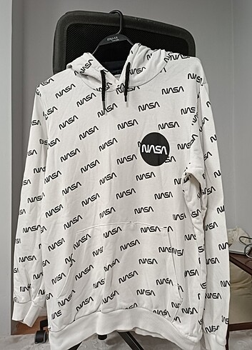 NASA sweatshirt 