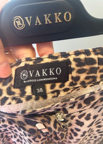 Vakko Leopar Desenli Kadin İpek Kumas Pantolon