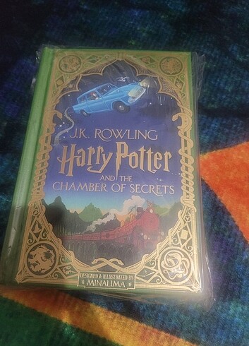 Minalima tasarımı Harry Potter kitabı 