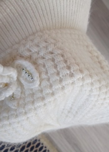 Kadın Beyaz Örgü Bere Çiçek Detaylı - Görsel 6