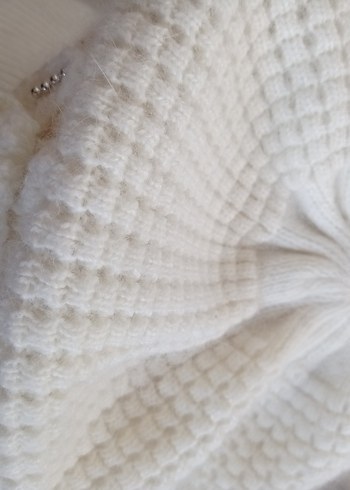 Kadın Beyaz Örgü Bere Çiçek Detaylı - Görsel 2