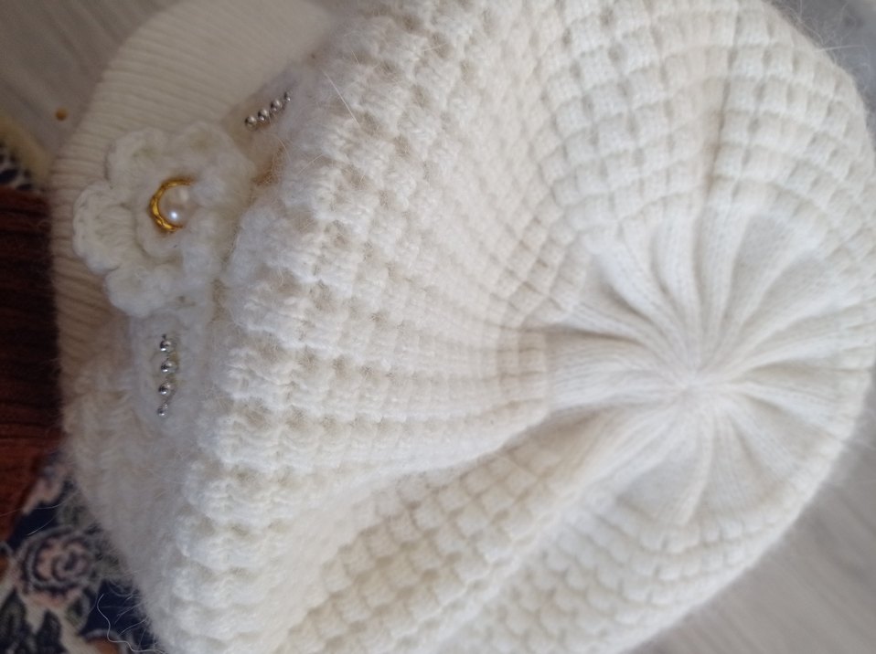 Kadın Beyaz Örgü Bere Çiçek Detaylı - Görsel 2