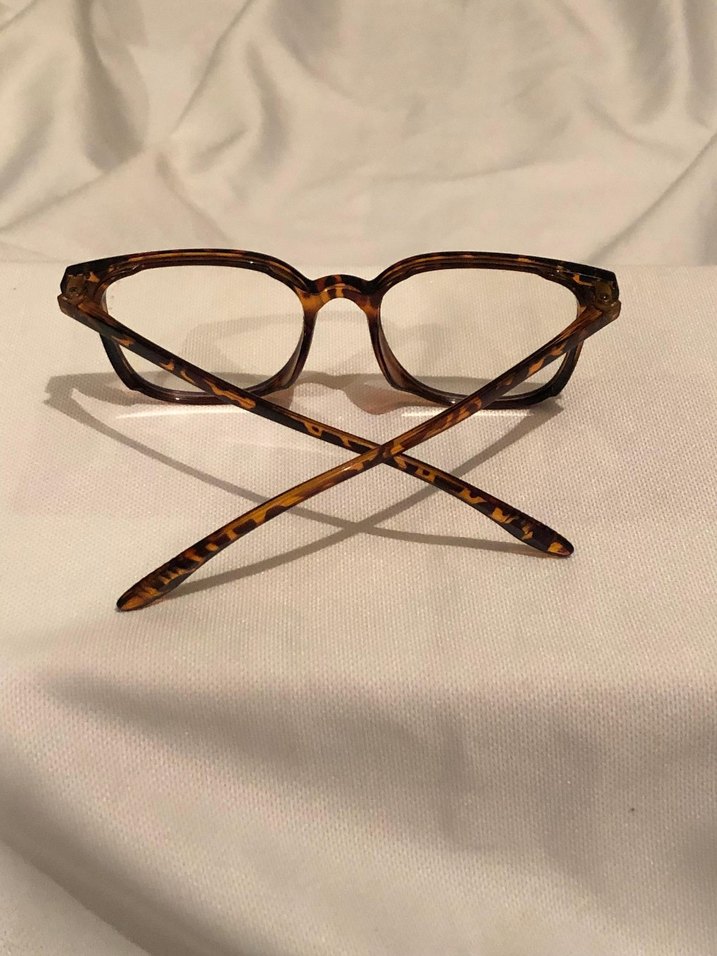 Şeffaf Kahverengi Minimalist Kadın Gözlüğü - Görsel 3
