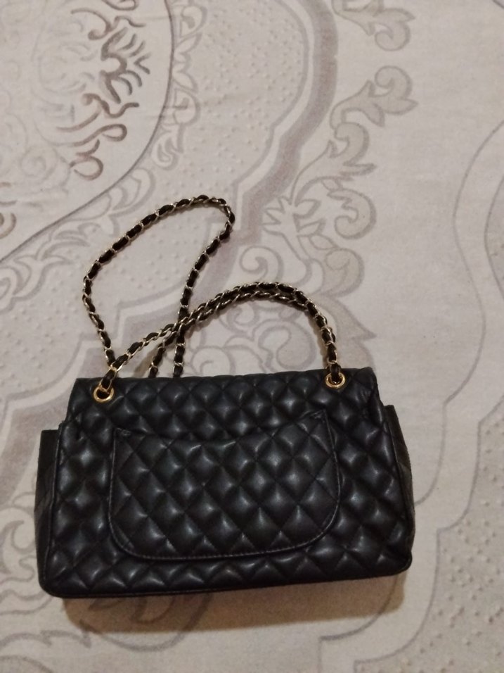Chanel Siyah Kapitone Zincirli Omuz Çantası — görsel 2/3