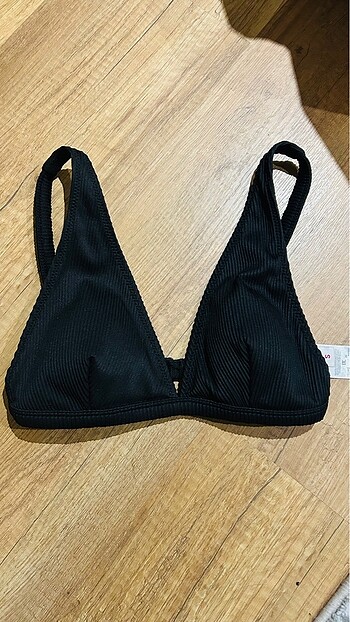 Bikini üstü