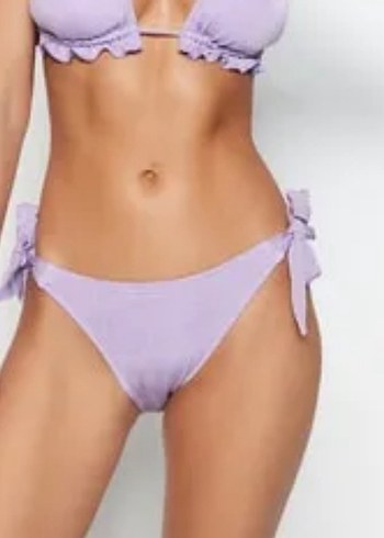 Fiyonk Detaylı Mor Bikini Altı