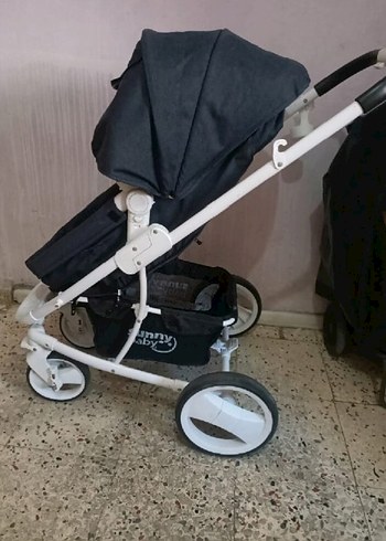 Gri ve Beyaz Bebek Arabası - Görsel 6