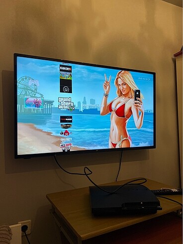 Ps3 ve 2 kol playstation