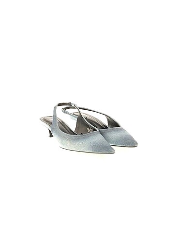 Zara Zara Sandalet %70 İndirimli.