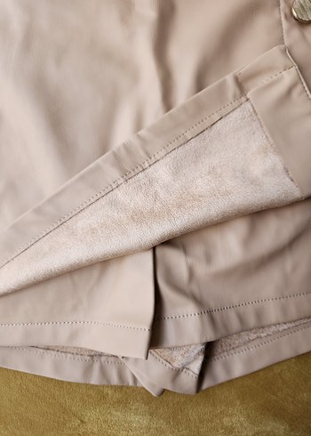 Zara Marka Bej Düğmeli Kadın Deri Mini Şort Etek - Görsel 2