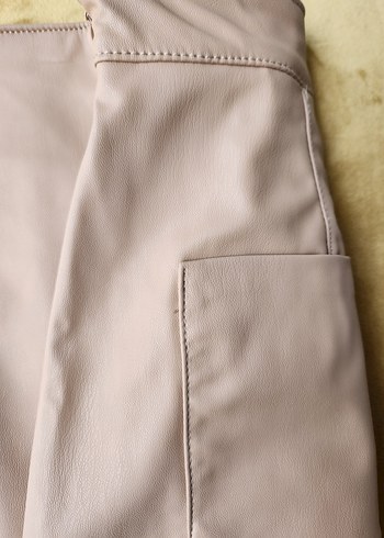 Zara Marka Bej Düğmeli Kadın Deri Mini Şort Etek - Görsel 4