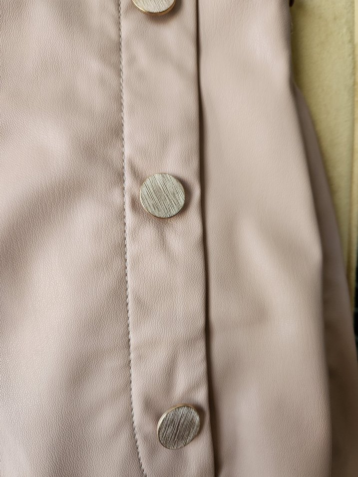 Zara Marka Bej Düğmeli Kadın Deri Mini Şort Etek - Görsel 3