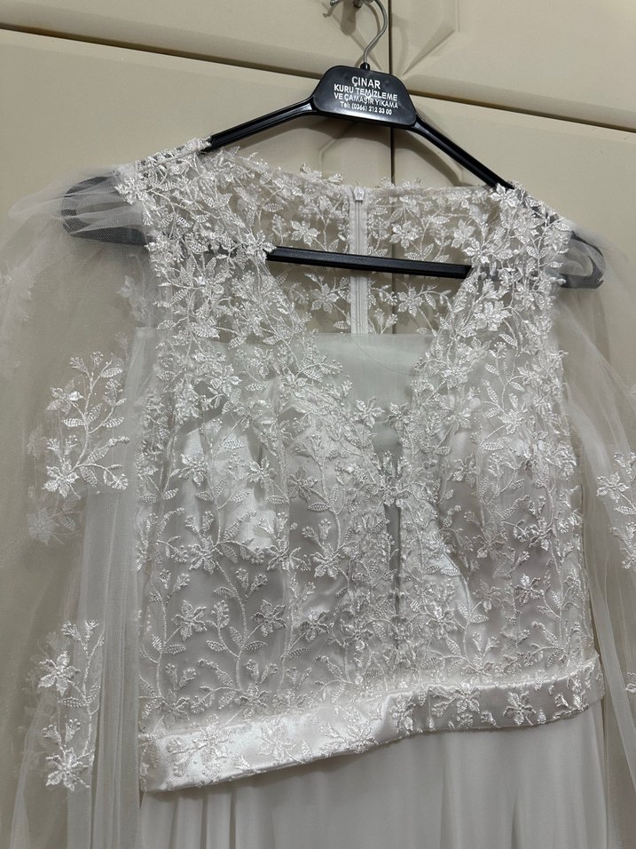 Uzun Kollu, A Kesim Beyaz Gelinlik - Görsel 2