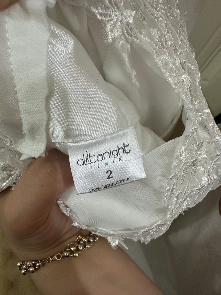 Uzun Kollu, A Kesim Beyaz Gelinlik - Görsel 3