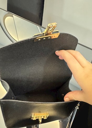 Zincir Detaylı Siyah Deri Kadın Çanta - Görsel 3