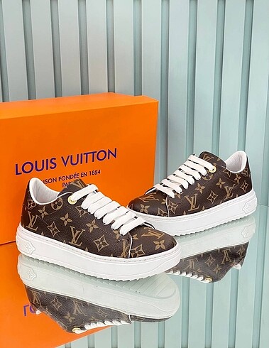 Louis Vuitton Louis Vuitton Sneaker