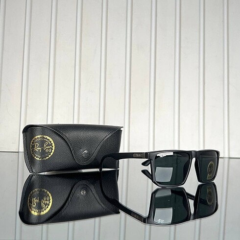 Ray Ban Güneş gözlüğü