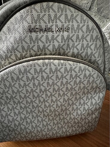 Micheal Kors sırt çantası