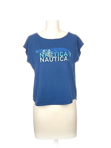 Nautica T-shirt %70 İndirimli.