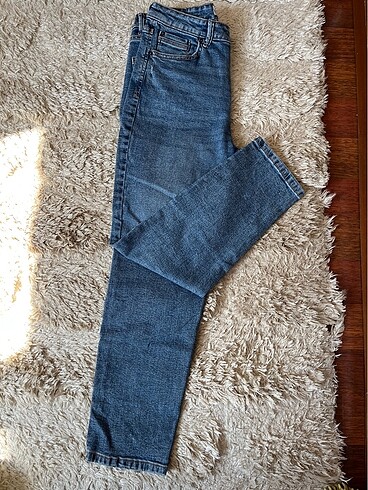42 Beden Stradivarius jean