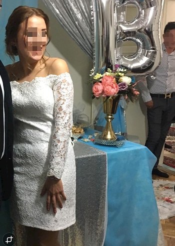 Beyaz Mini Dantel Uzun Kollu Gelinlik
