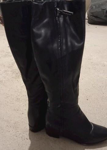 Siyah Deri Dizüstü Fermuarlı Stiletto Çizme