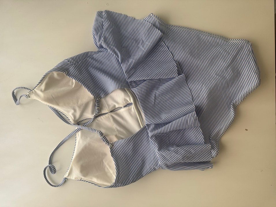 OYSHO İnce Askılı Mavi Fırfırlı Kadın Mayo - Görsel 2