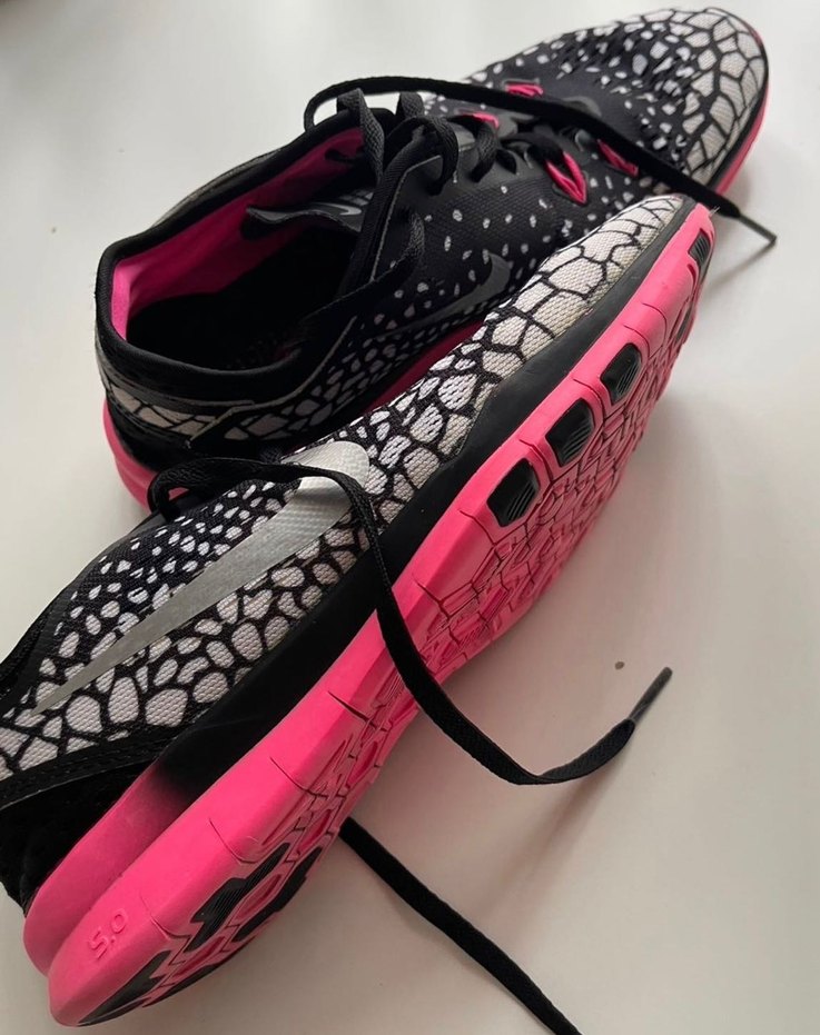 Nike Spor Ayakkabı - Görsel 4