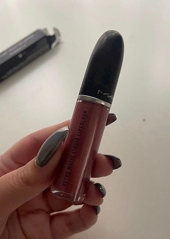 MAC Retro Ruj - Görsel 3