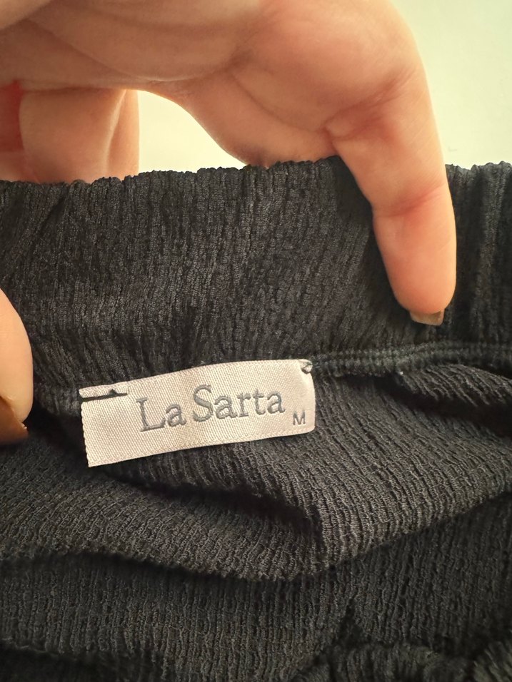 La Sarta Siyah Mini Fırfırlı Etek - Görsel 3