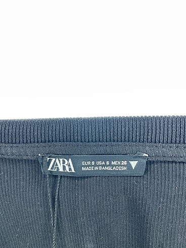 s Beden siyah Renk Zara Mini Üst %70 İndirimli.