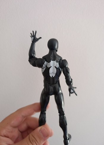 Beden Renk Marvel Legends Black suit Spiderman