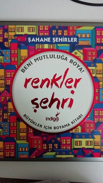 İndigo yetişkinler için mandala boyama kitabı