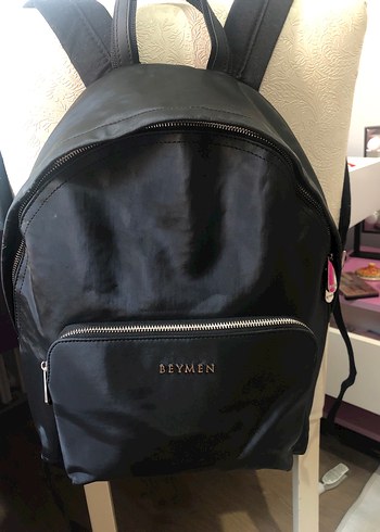 Beymen Siyah Fermuarlı Kadın Sırt Çantası