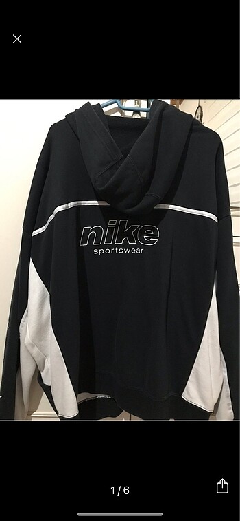 Nike sweatshirt