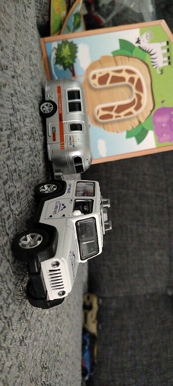 Jeep+ caravan