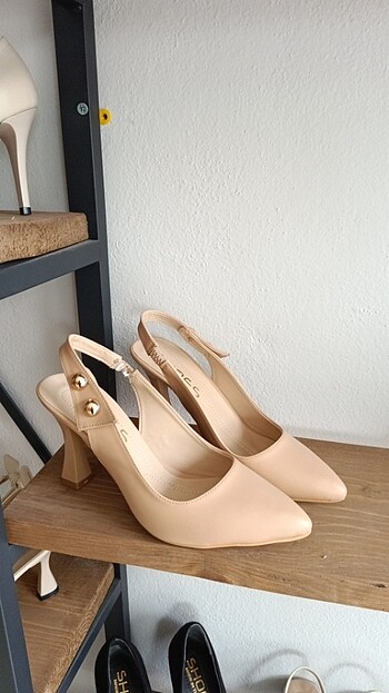 Stiletto 