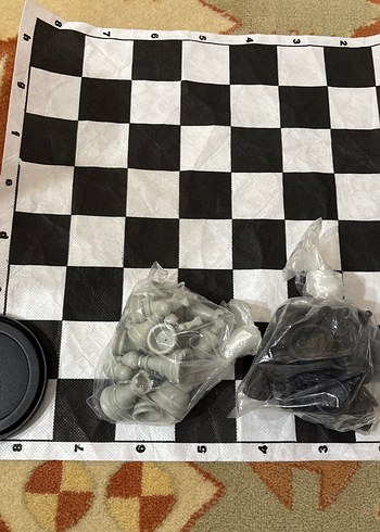 Beyaz Siyah Satranç Tahtası - Görsel 3