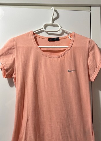 Nike Pembe Kısa Kollu Tişört - Görsel 4