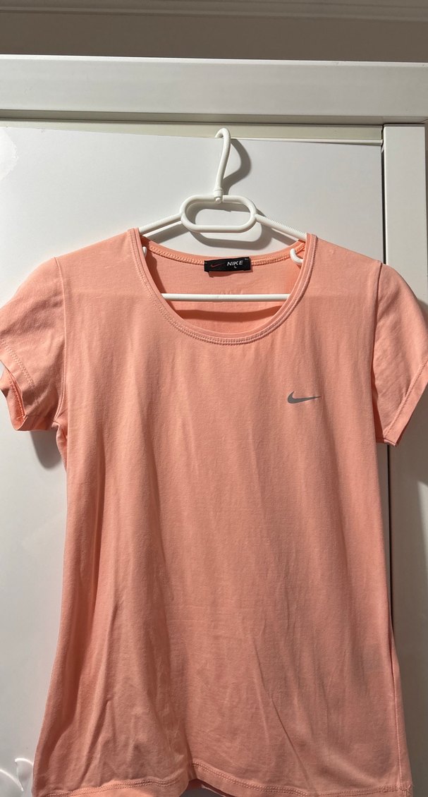 Nike Pembe Kısa Kollu Tişört - Görsel 4