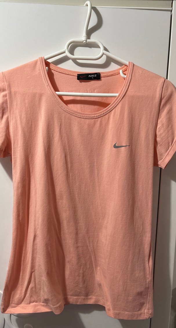 Nike Pembe Kısa Kollu Tişört - Görsel 2