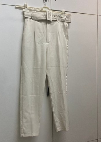 Zara Kadın Beyaz Kemerli Keten Pantolon