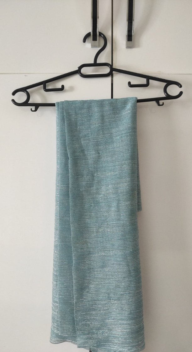 Mavi Parlak Keten Kadın Şal - Görsel 2