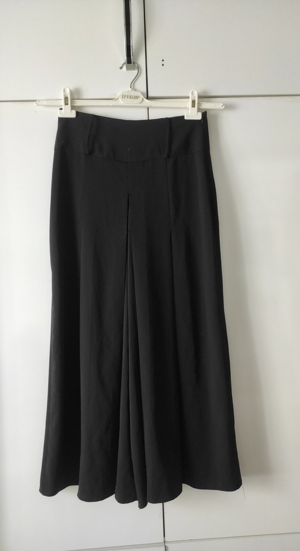 Siyah Piliseli Uzun Kadın Etek - Görsel 2