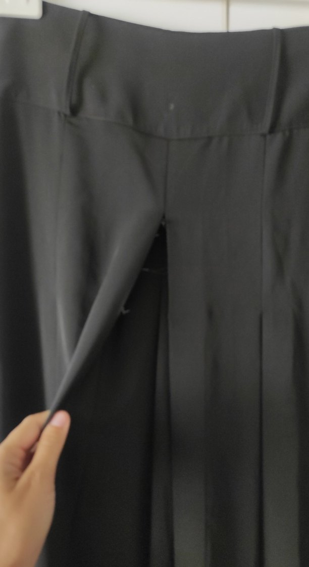 Siyah Piliseli Uzun Kadın Etek - Görsel 4