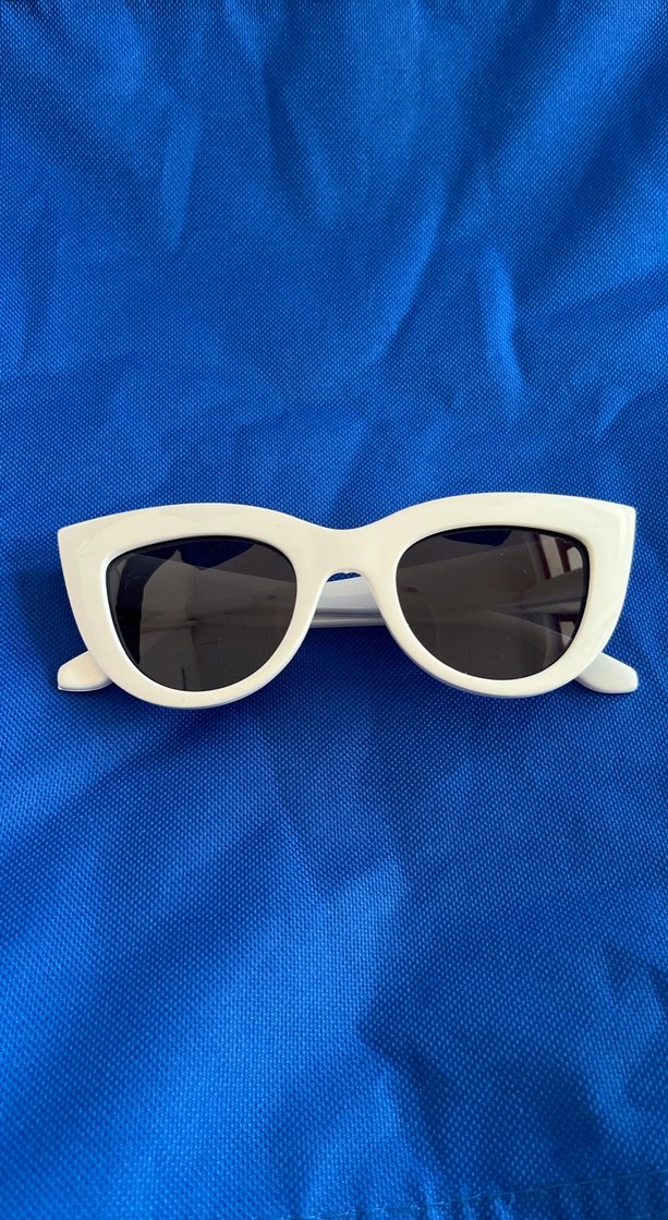 Beyaz Retro Kadın Güneş Gözlüğü - Görsel 3