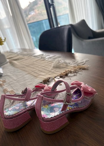 Kız Çocuk Pembe Tokalı Nakışlı Özel Ayakkabı - Görsel 6